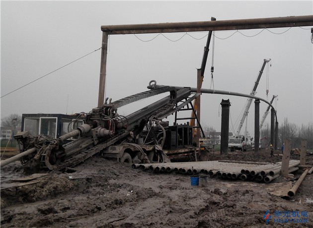 荊州-石首天然氣輸氣管道工程—長(zhǎng)江定向鉆穿越工程